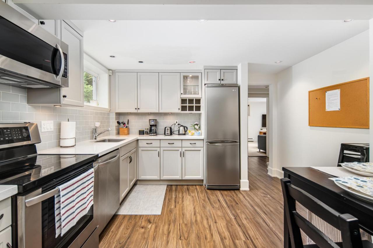 Gorgeous 4 Bedroom Garden Level Suite At Vancouver West & Ubc Екстер'єр фото