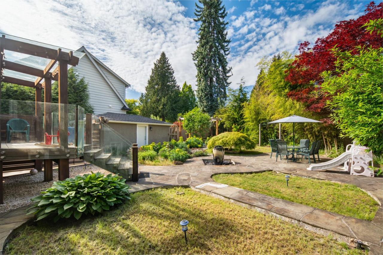 Gorgeous 4 Bedroom Garden Level Suite At Vancouver West & Ubc Екстер'єр фото
