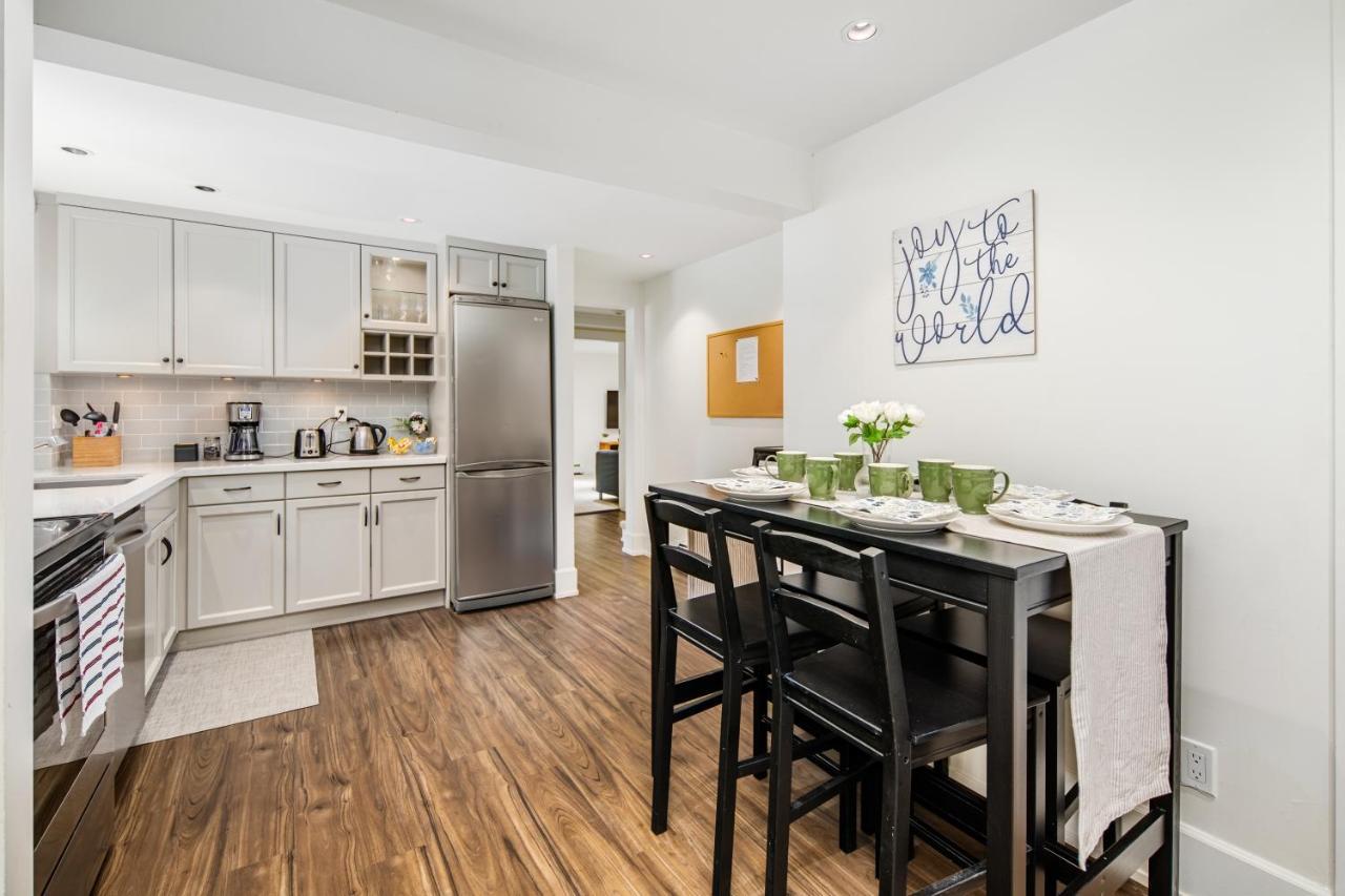 Gorgeous 4 Bedroom Garden Level Suite At Vancouver West & Ubc Екстер'єр фото